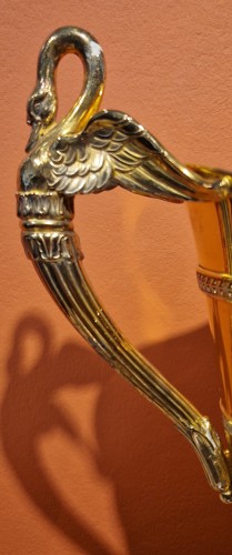 20th century - A pair of French silver-gilt ewers