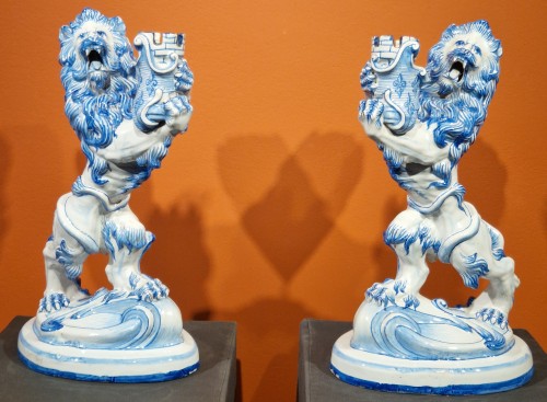 Paire de Lion - Émile Gallé (1846 - 1904) - Céramiques, Porcelaines Style 