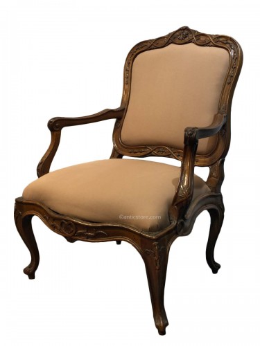 Grand fauteuil à châssis