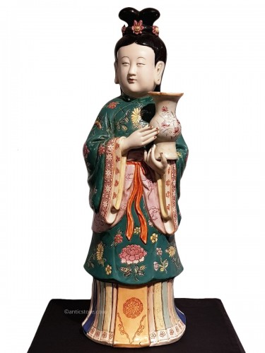 Statue chinoise en porcelaine émaillée fin XIXe siècle