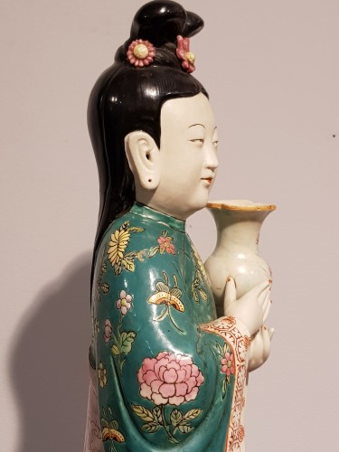 Statue chinoise en porcelaine émaillée fin XIXe siècle - Castellino Fine Arts