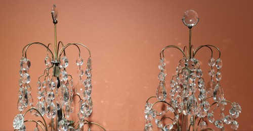 Luminaires Bougeoirs et Chandeliers - Paire de girandoles en cristal