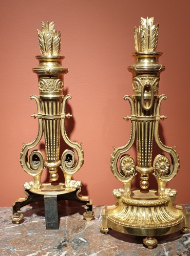 Pair de chenets Louis XVI - Castellino Fine Arts