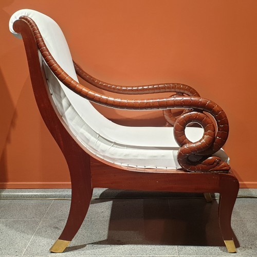 Grand fauteuil Russe en acajou - Castellino Fine Arts