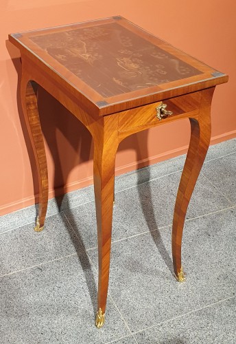 Antiquités - Table d'appoint Louis XV