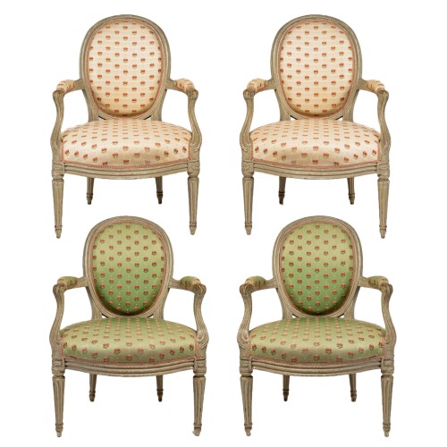 Suite de quatre fauteuils d'époque Transition estampillés P. Bernard