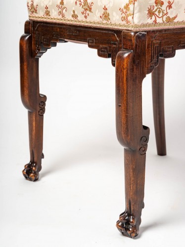 Antiquités - A Pair of Chairs Signed Viardot