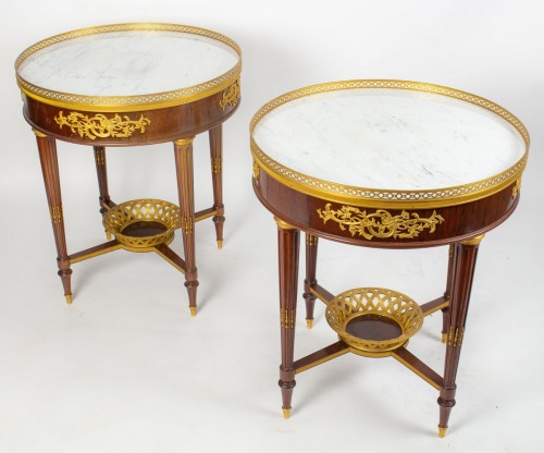 Antiquités - A Pair of Bouillotte Tables