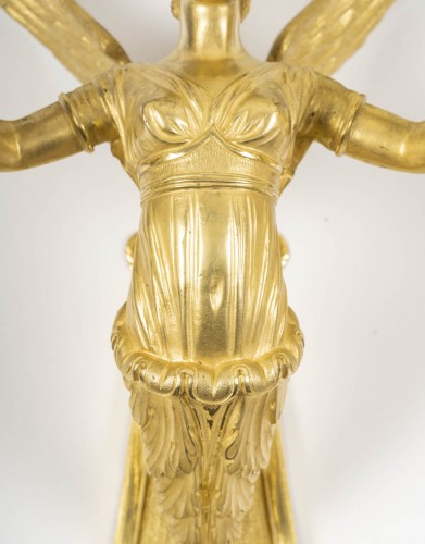 Paire d'appliques à décor de cariatides ailées, d'époque Empire - Empire