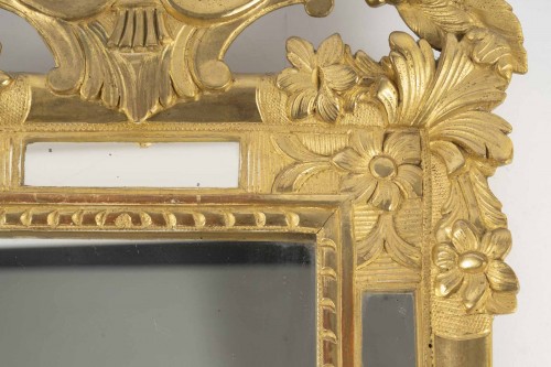 Mirrors, Trumeau  - Small mirror with glazing beads from the Regency period (1715-1724), 18th c