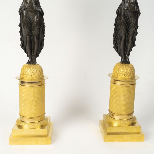 XIXe siècle - Grande paire de candélabre en bronze doré et patiné, d'époque Empire
