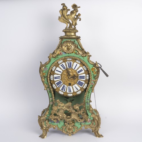 Cartel d'applique en bronze à décor floral, d'époque Louis XV - Horlogerie Style Louis XV