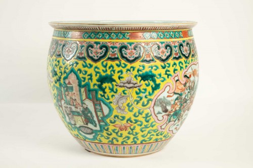 Asian Works of Art  - A Fishbowl, China, Qing dynasty