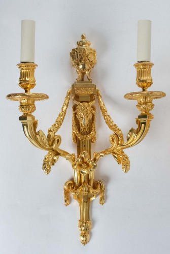 Paire d'appliques en bronze ciselé et doré - Luminaires Style 