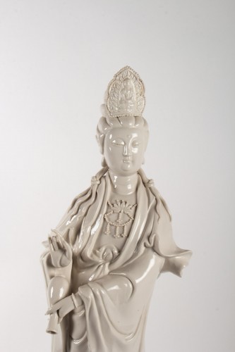 Guanyin. - Asian Works of Art Style 