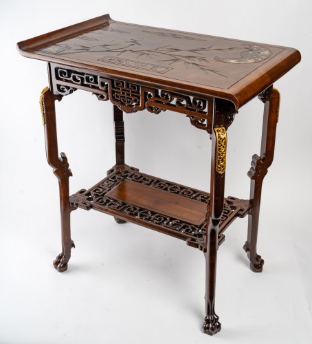 19th century - A Table signed Viardot.