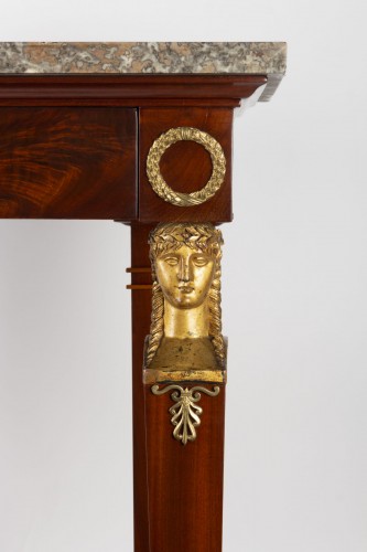 A 1st Empire period (1804 - 1815) console table. - Furniture Style Empire