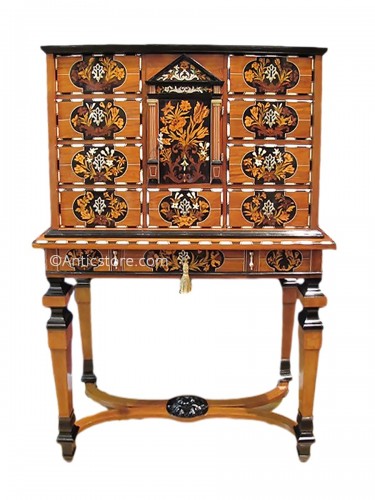 A Dutch Cabinet