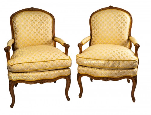 Deux fauteuils Louis XV
