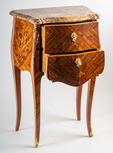 20th century - A Pair of bedside tables