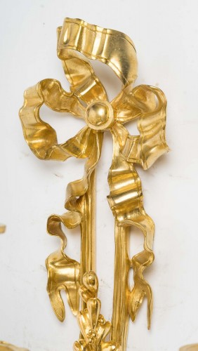 Antiquités - Paire d'appliques en bronze doré - Henry Dasson 1881