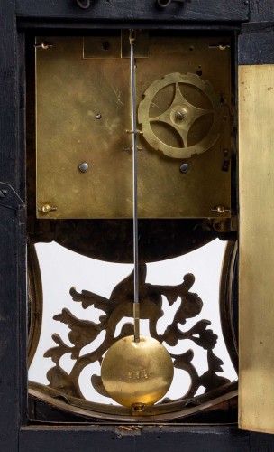 A Louis XV bracket clock signed &quot;Claude Goret A Amiens&quot;. - Louis XV
