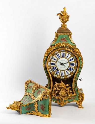 Louis XV - A Louis XV bracket clock signed &quot;Claude Goret A Amiens&quot;.