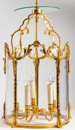 A Pair of Lanterns - Lighting Style 