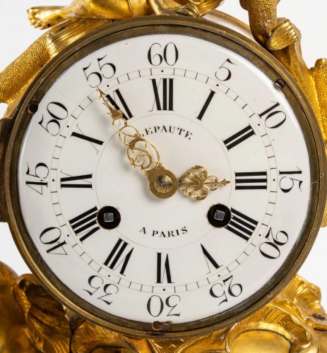 Pendule en bronze doré - Horlogerie Style 