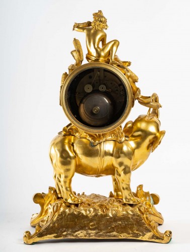 A bronze clock - 