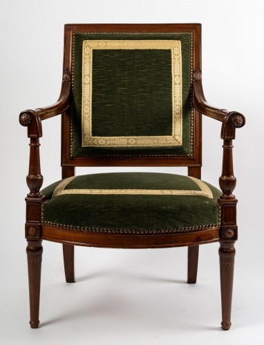 Paire de fauteuils du Château de St Cloud d'époque Directoire (1795-1799). - Sièges Style Directoire