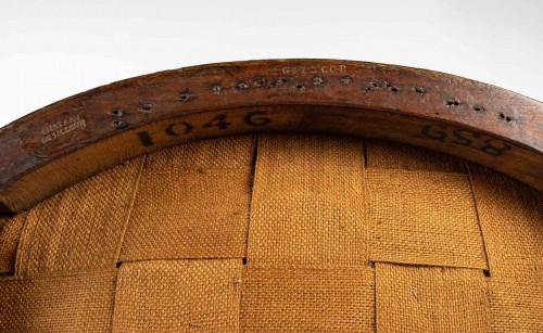 Antiquités - Paire de fauteuils du Château de St Cloud d'époque Directoire (1795-1799).