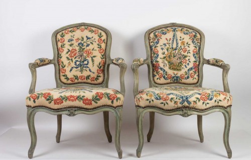 Louis XV - Paire de fauteuils cabriolets d'époque Louis XV