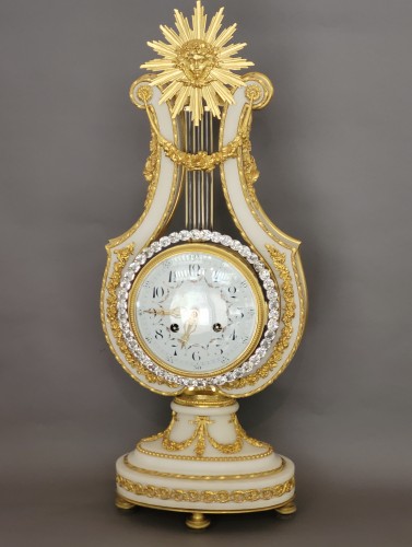 Importante pendule lyre, marbre blanc et bronze doré - Hirsch Antiquités