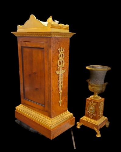 Antiquités - Garniture en Loupe d'orme et Cristal signée « PLANCHON à Paris »
