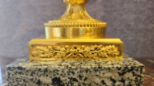 Napoléon III - Paire de candélabres en bronze doré, granit et pierres de Rhin