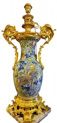 Important Chinese porcelain vase with polychrome and gilt decoration, mounted in gilt bronze