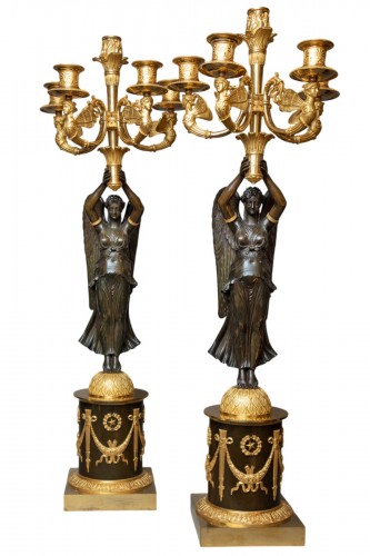 Paire de candélabres Empire en bronze doré et patiné signés Rabiat