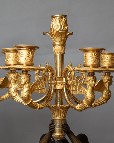 Paire de candélabres Empire en bronze doré et patiné signés Rabiat - Hirsch Antiquités