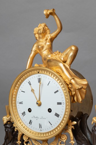 Importante pendule Empire "À la Bacchante" signée BAILLY - Hirsch Antiquités
