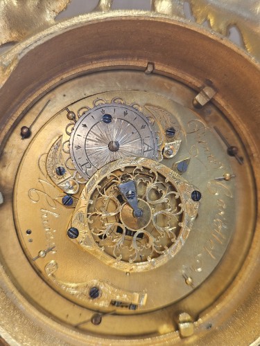 Pendule de table au taureau Louis XV - Horlogerie Style Louis XV