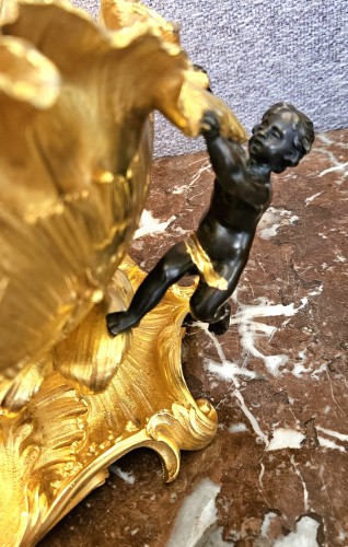 Art nouveau - Grande coupe allégorique en bronze doré et patiné signée S.KINSBURGER (1855-1935)