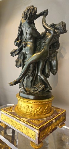 XIXe siècle - Importante garniture de cheminée en bronze doré et bronze patin fin XIXe