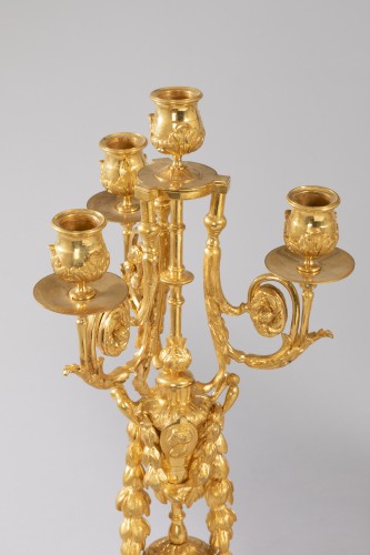 XIXe siècle - Garniture en bronze doré au mercure maté et bruni