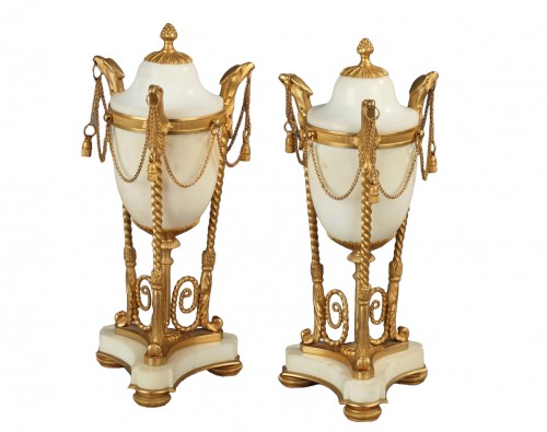 Paire de cassolettes d'époque Louis XVI