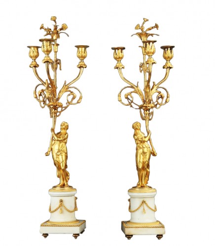 Paire de candélabres Louis XVI en bronze doré