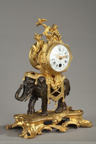 XIXe siècle - Pendule à l'éléphant
