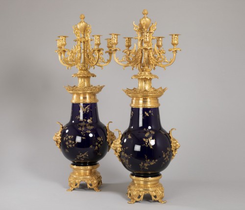 Antiquités - Importants candélabres vases en faïence de Sarreguemines