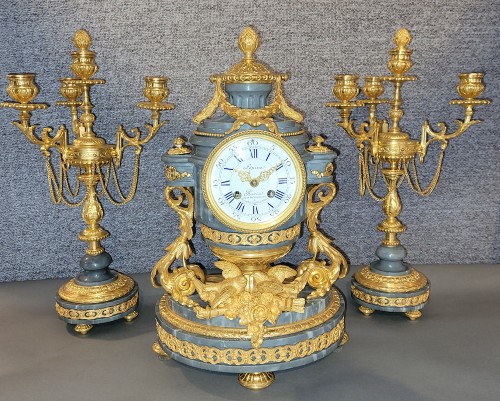 Garniture en marbre bleu turquin et bronze doré fin 19e - Horlogerie Style Napoléon III
