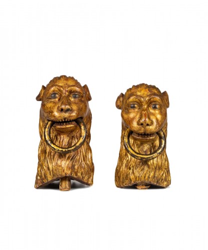 Ensemble de deux têtes de lions en bois sculpté et doré, Italie venise 1760